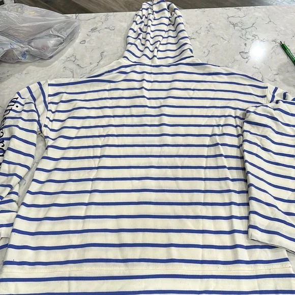 Vineyard Vines pop over hoodie - Picture 5 of 8